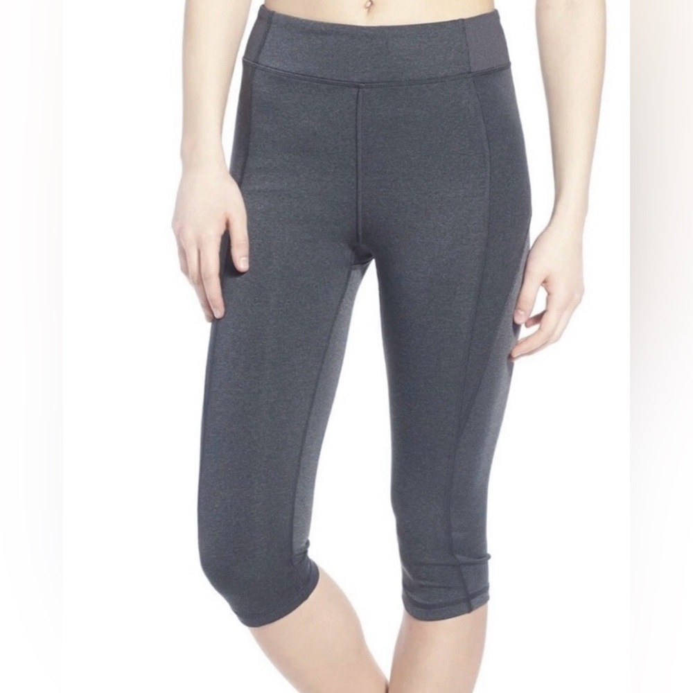 IVY PARK Beyoncé dark gray cropped leggings L